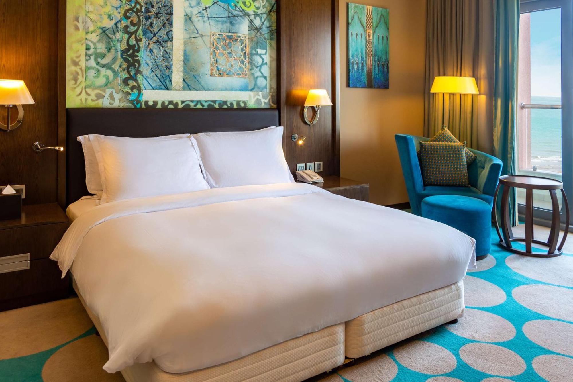Radisson Blu Hotel & Resort, Szohár Kültér fotó Deluxe Room